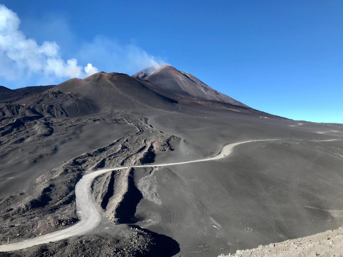 Zaffiro Lavico Rooms Etna Nature Sea Acireale Dış mekan fotoğraf