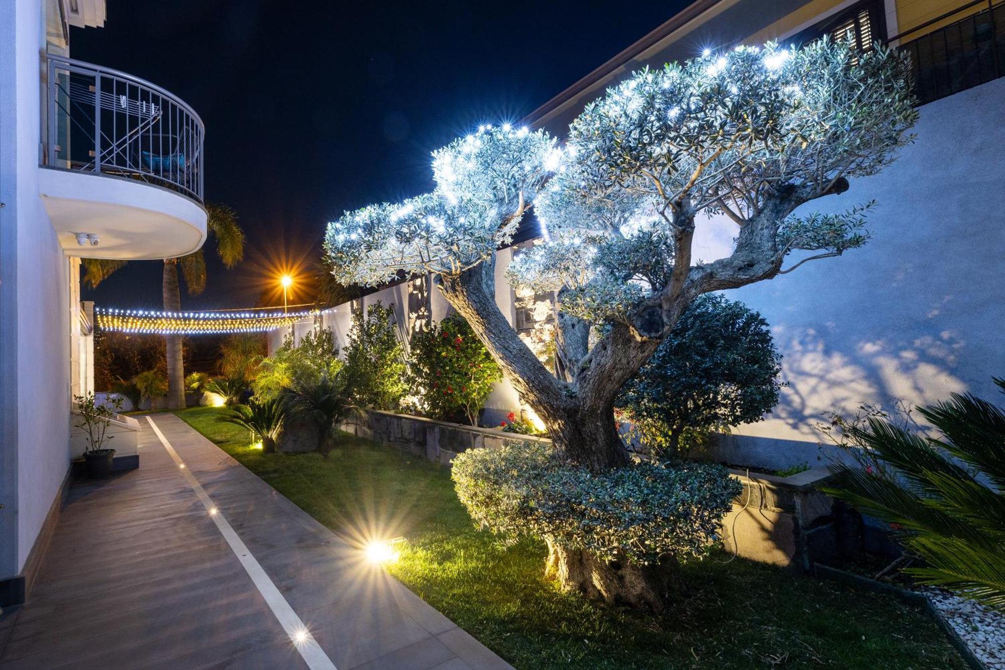 Zaffiro Lavico Rooms Etna Nature Sea Acireale Dış mekan fotoğraf